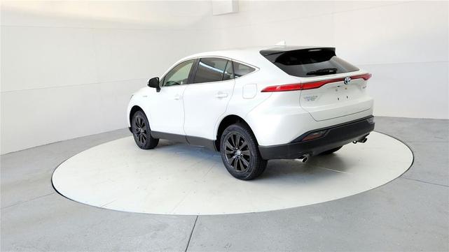Photo of 2021 Blizzard Pearl Toyota Venza