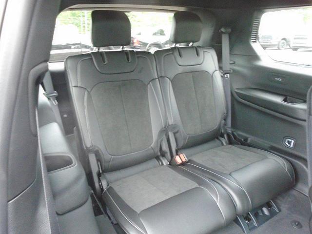 Photo of 2025 Baltic Gray Metallic Clearcoat Jeep Grand Cherokee L