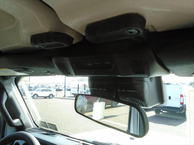Photo of 2025 Bright White Clearcoat Jeep Wrangler