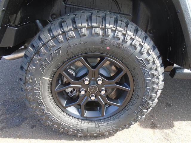 Photo of 2025 Bright White Clearcoat Jeep Wrangler