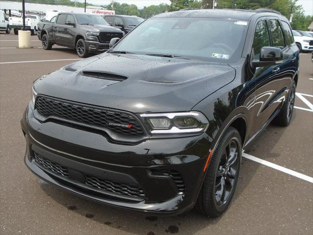 Photo of 2025 DB Black Clearcoat Dodge Durango