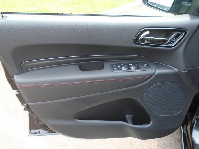 Photo of 2025 DB Black Clearcoat Dodge Durango