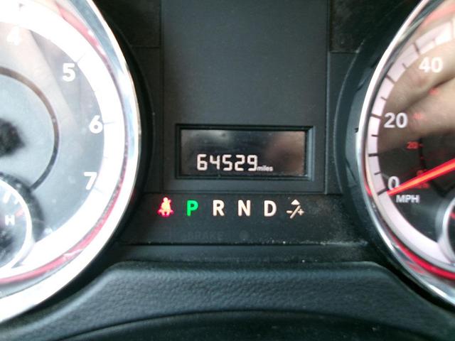 Photo of 2017 White Dodge Grand Caravan