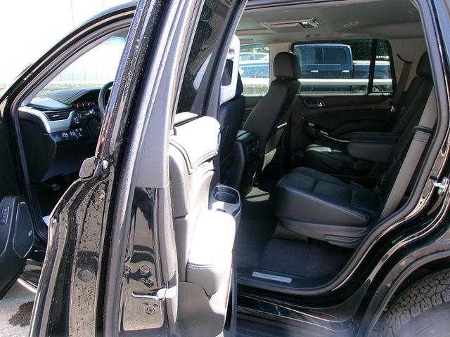 Photo of 2019 Black GMC Yukon