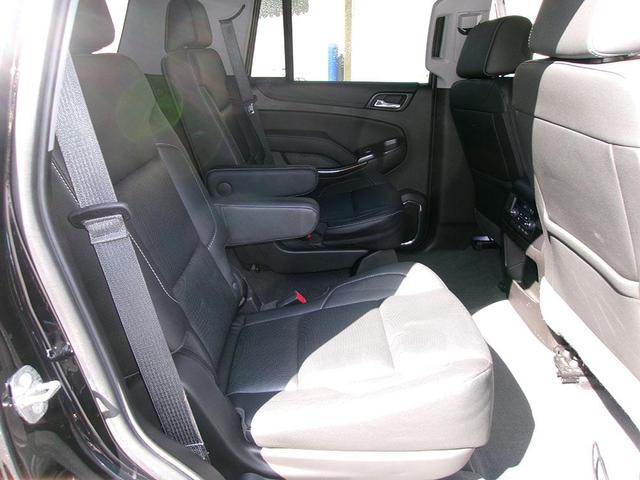 Photo of 2019 Black GMC Yukon