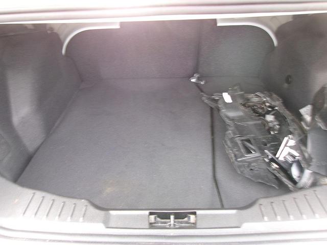 Photo of 2018 White Ford Focus