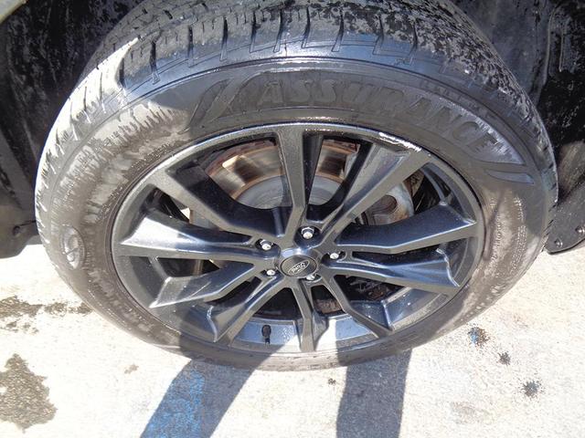 Photo of 2017 Gray Ford Explorer