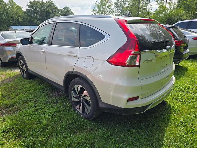 Photo of 2016 White Honda CR-V