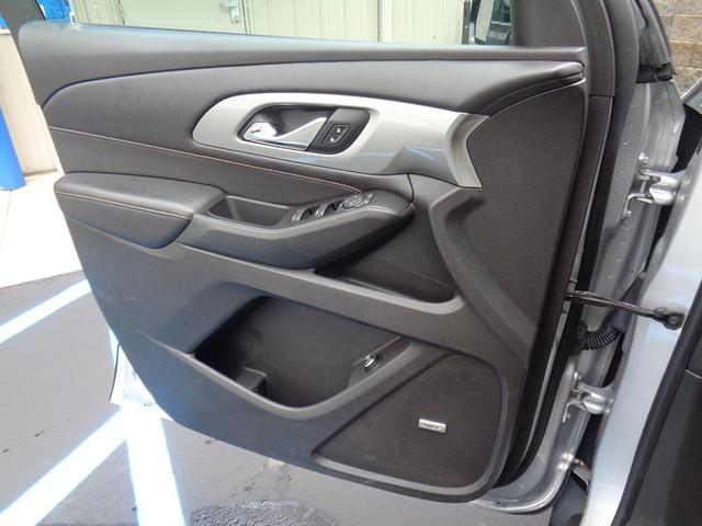 Photo of 2019 Silver Chevrolet Traverse