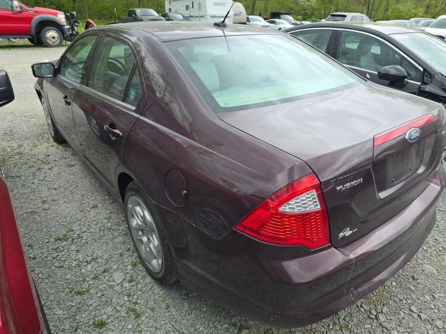 Photo of 2011 Maroon Ford Fusion