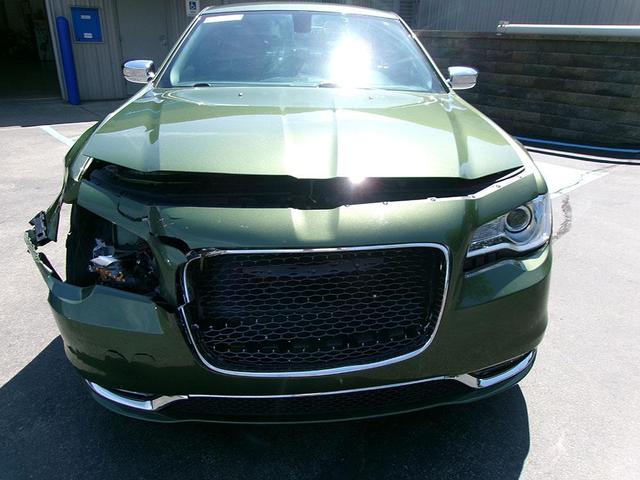 2018 Chrysler 300
