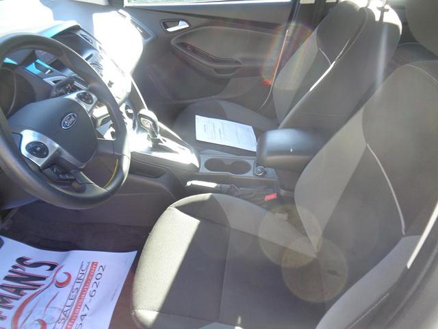 Photo of 2014 Silver Ford Focus