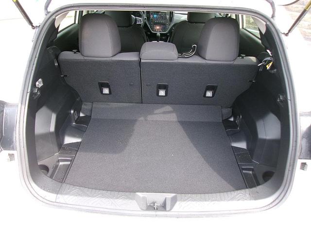 Photo of 2024 Crystal White Pearl Subaru Impreza