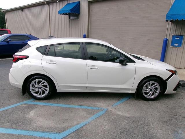 Photo of 2024 Crystal White Pearl Subaru Impreza