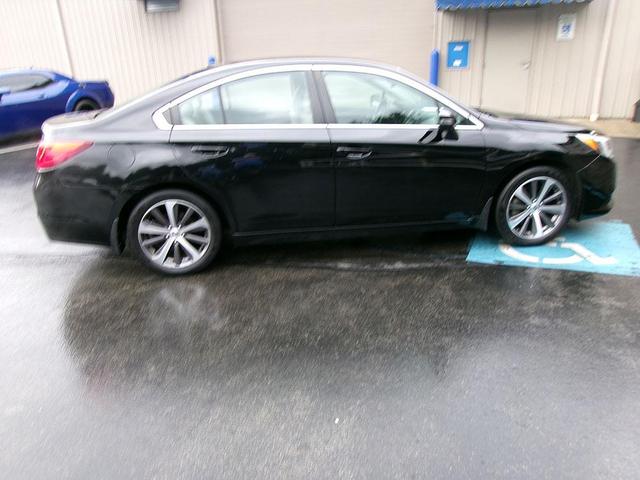 Photo of 2015 Crystal Black Silica Subaru Legacy