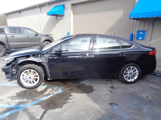 Photo of 2019 Black Ford Fusion