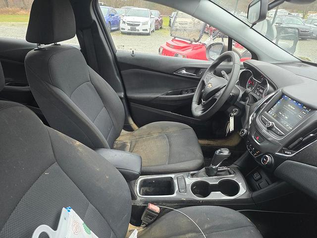 Photo of 2019 Brown Chevrolet Cruze