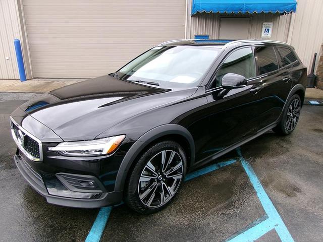 2021 Volvo V60 Cross Country