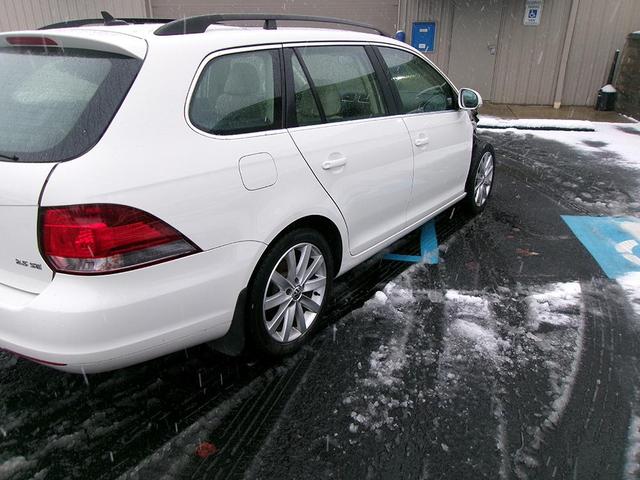 Photo of 2014 White Volkswagen Jetta SportWagen
