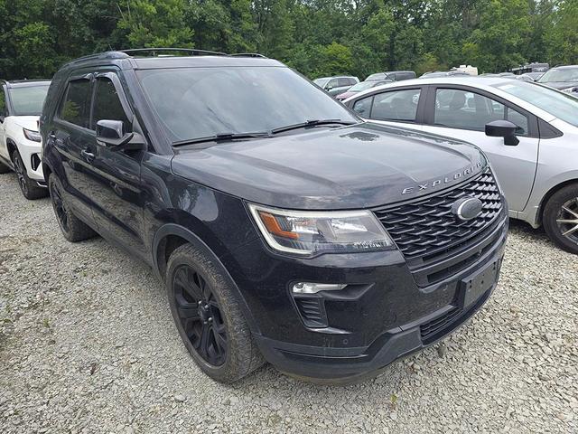 Photo of 2019 Black Ford Explorer
