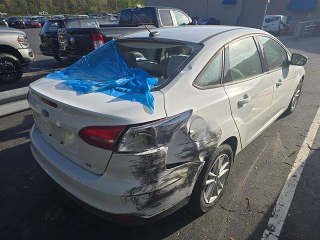 Photo of 2017 White Ford Focus