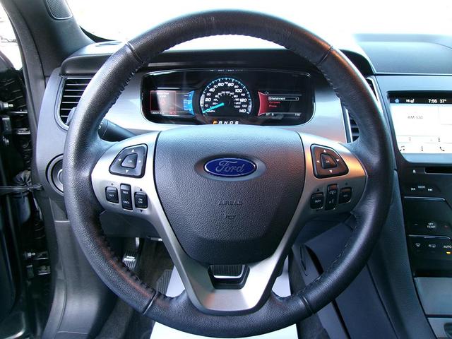 Photo of 2018 Gray Ford Taurus