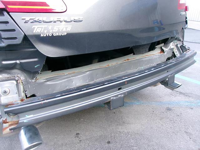Photo of 2018 Gray Ford Taurus