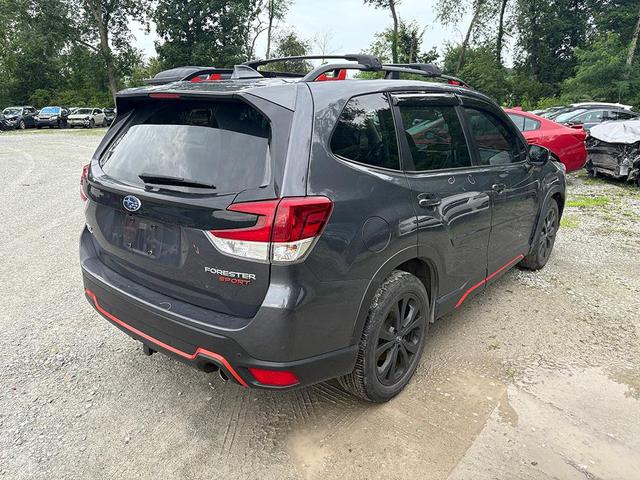 Photo of 2021 Magnetite Gray Metallic Subaru Forester