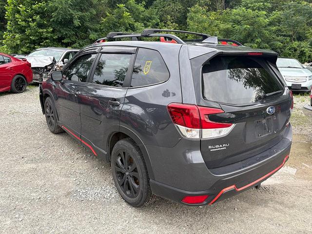 Photo of 2021 Magnetite Gray Metallic Subaru Forester