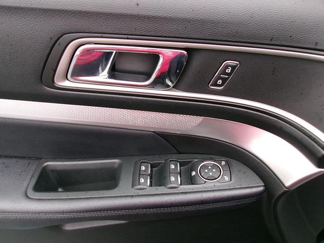 Photo of 2017 Charcoal Ford Explorer