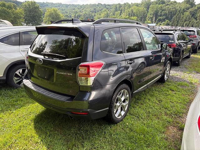 Photo of 2018 Dark Gray Metallic Subaru Forester