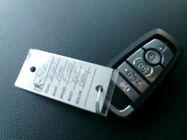 Photo of 2023 Gray Ford F-150