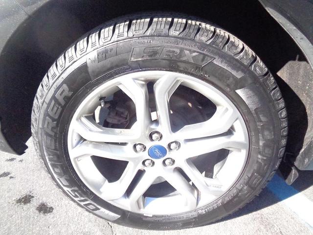 Photo of 2015 Black Ford Edge