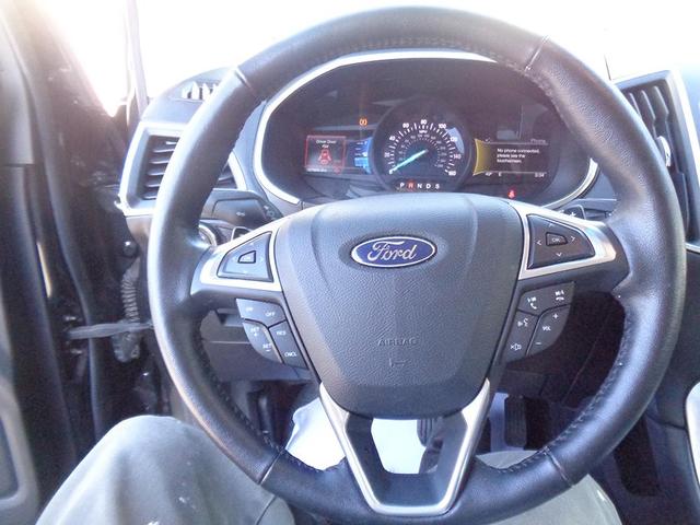 Photo of 2015 Black Ford Edge
