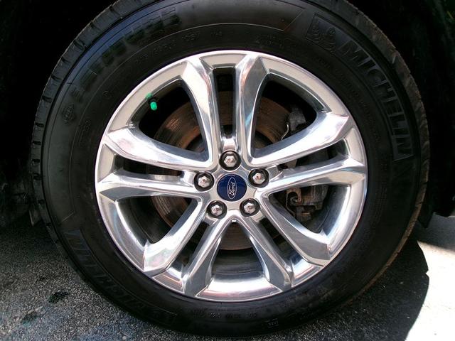 Photo of 2018 Blue Ford Edge