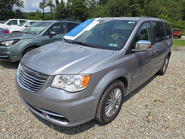 Photo of 2015 Silver Chrysler Town & Country
