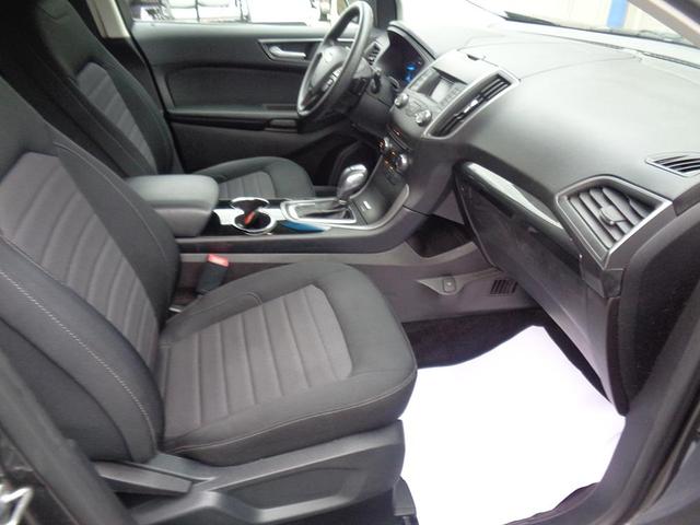 Photo of 2017 Gray Ford Edge
