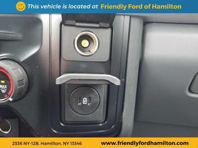 Photo of 2025 Oxford White Ford F-250