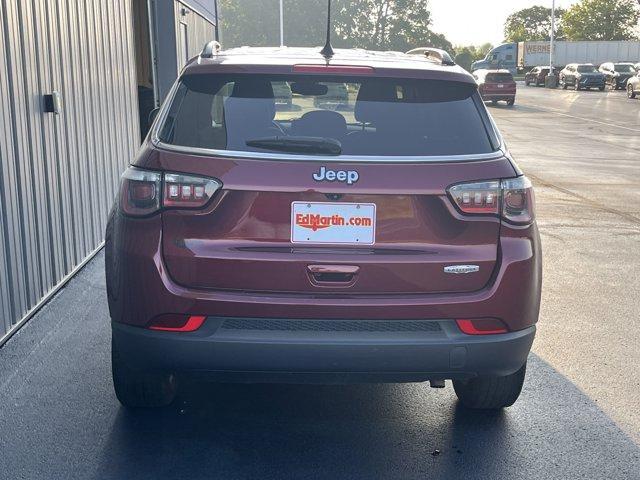 Photo of 2022 Velvet Red Pearlcoat Jeep Compass