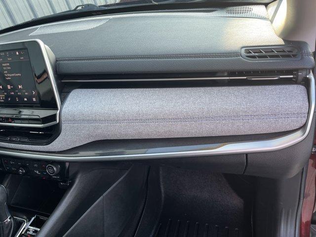 Photo of 2022 Velvet Red Pearlcoat Jeep Compass
