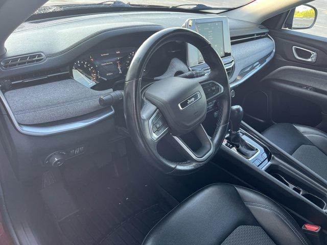 Photo of 2022 Velvet Red Pearlcoat Jeep Compass