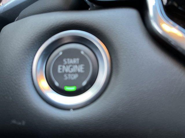 Photo of 2025 Summit White GMC Canyon