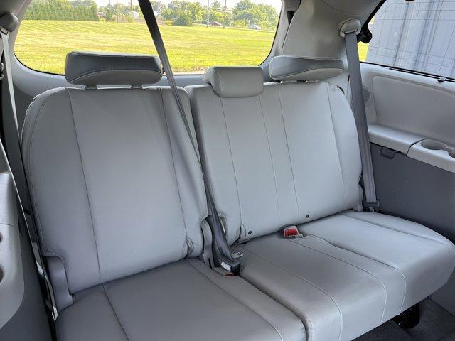 Photo of 2013 Predawn Gray Mica Toyota Sienna