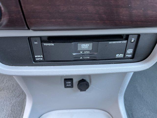 Photo of 2013 Predawn Gray Mica Toyota Sienna