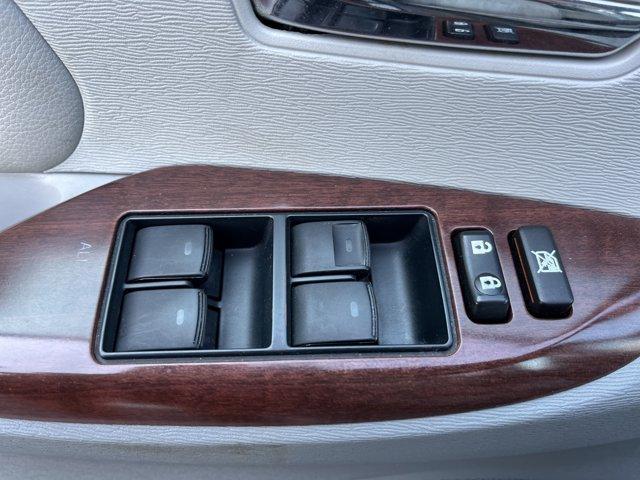 Photo of 2013 Predawn Gray Mica Toyota Sienna