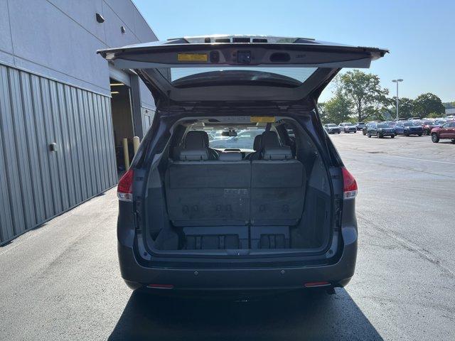 Photo of 2013 Predawn Gray Mica Toyota Sienna