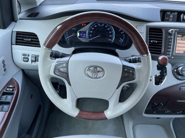 Photo of 2013 Predawn Gray Mica Toyota Sienna