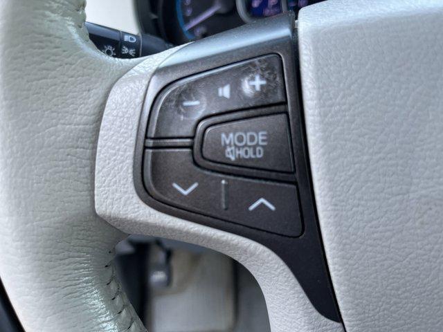 Photo of 2013 Predawn Gray Mica Toyota Sienna