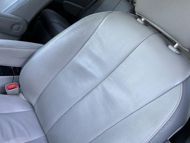 Photo of 2013 Predawn Gray Mica Toyota Sienna