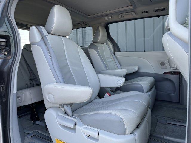 Photo of 2013 Predawn Gray Mica Toyota Sienna
